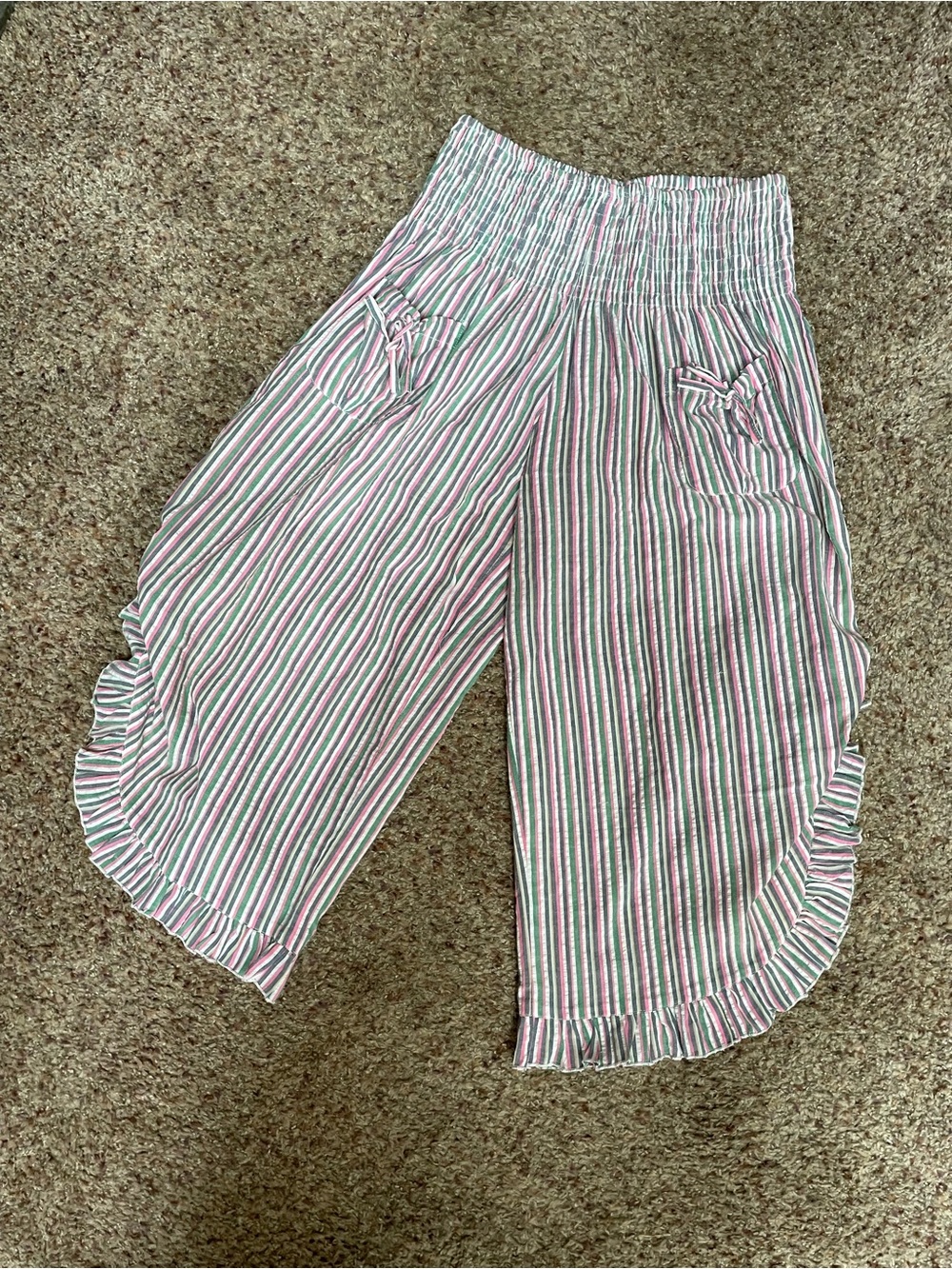 Womenโs Bohemian Striped Ruffle Pants sz One Size Fits Most